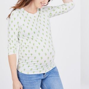 Summer & Sage Maternity 3/4th Sleeve Cactus Shirt